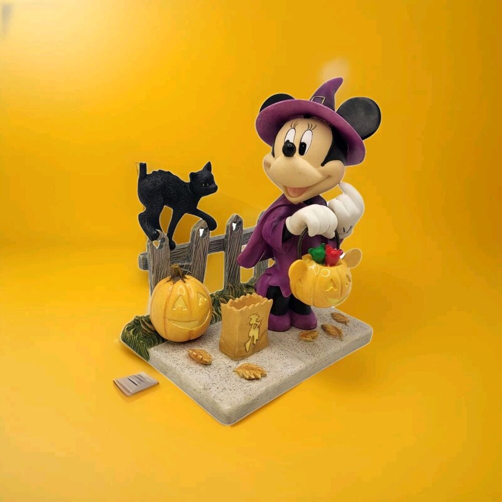 Hamilton Disney Mickey's Frightfully Fun Halloween Minnie's Bewitching Surprise